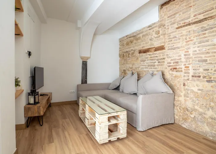 Bhost - Canas Apartament