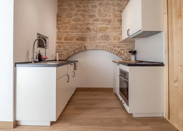 Apartament Bhost - Canas *